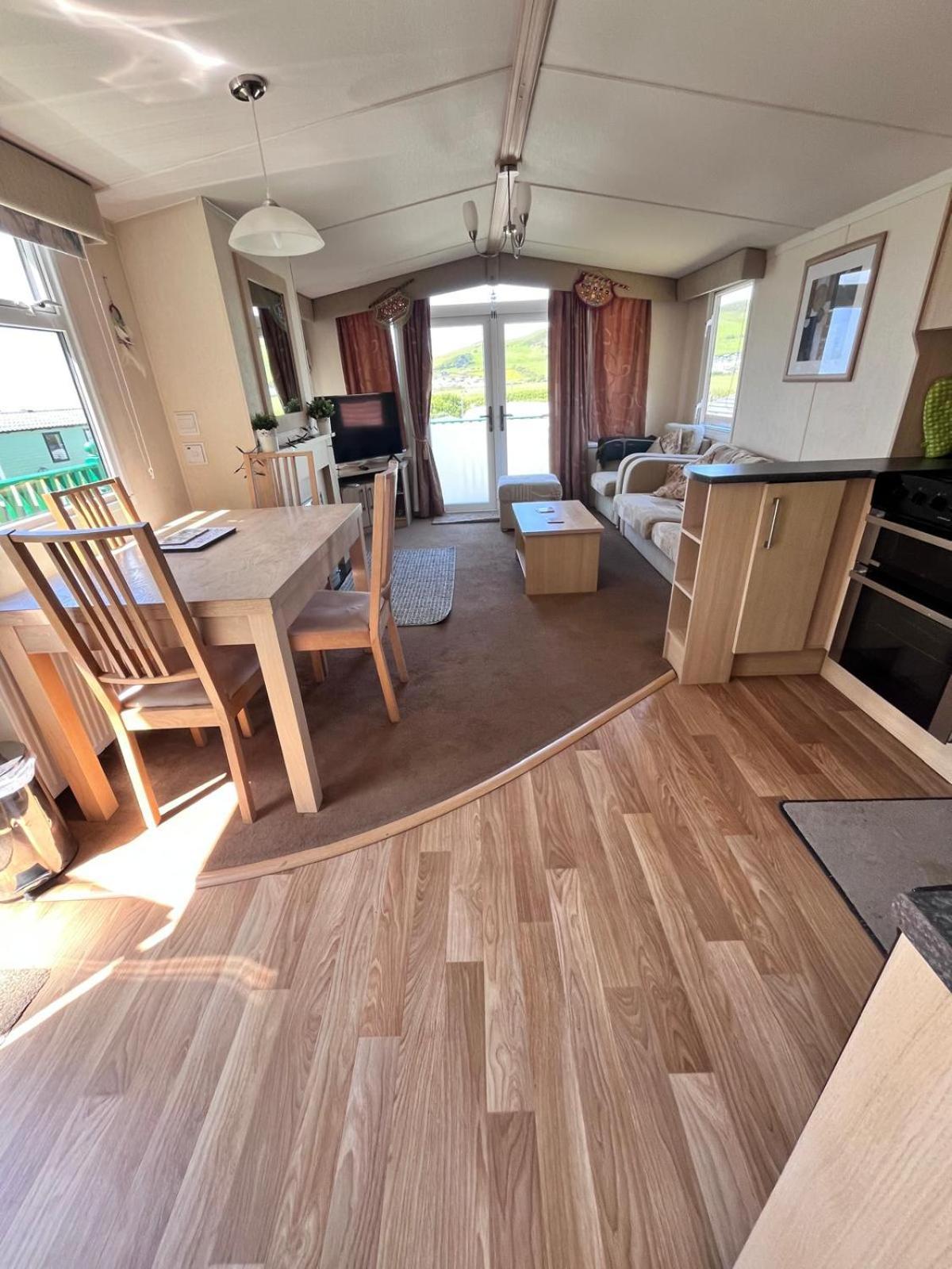Van Number 123 Beautiful Caravan Sleeps 4 Aberystwyth Exteriér fotografie