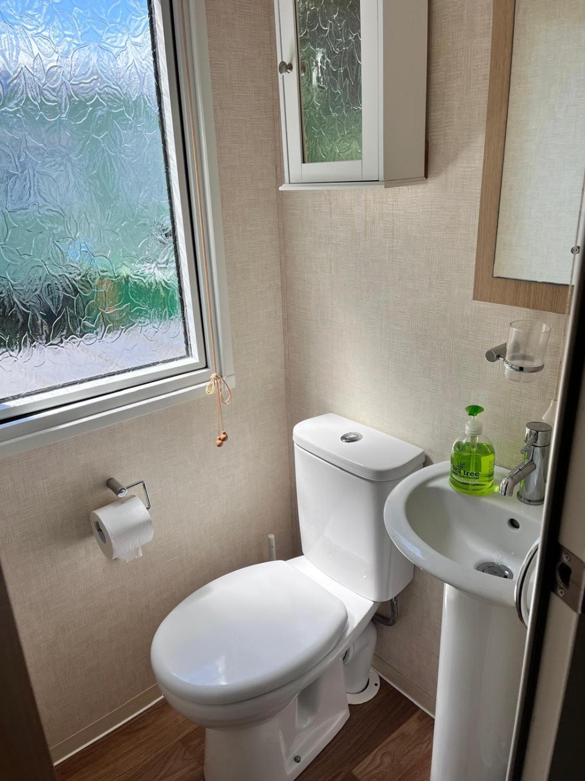 Van Number 123 Beautiful Caravan Sleeps 4 Aberystwyth Exteriér fotografie